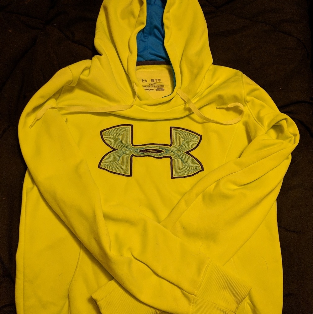 Under armour semi fitted sweatshirt